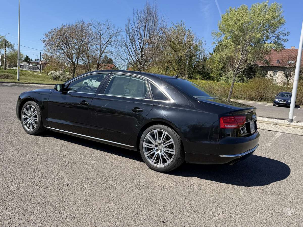 Audi A8 L, 3.0 l., Седан