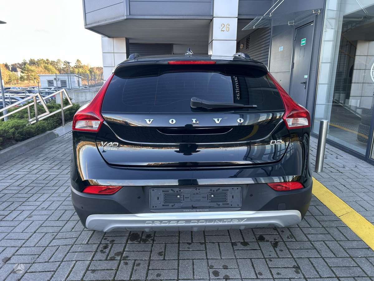 Volvo V40 Cross Country - 5