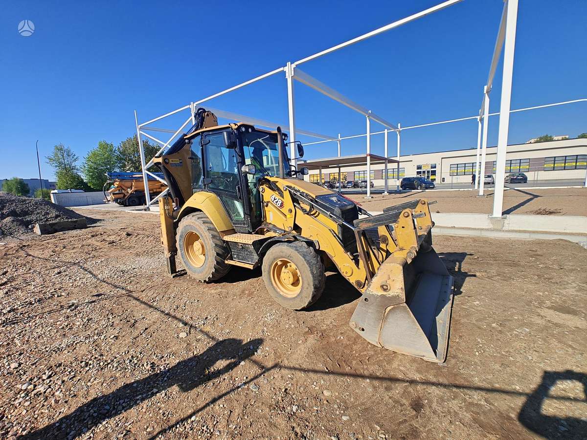 Caterpillar 428, экскаваторные погрузчики