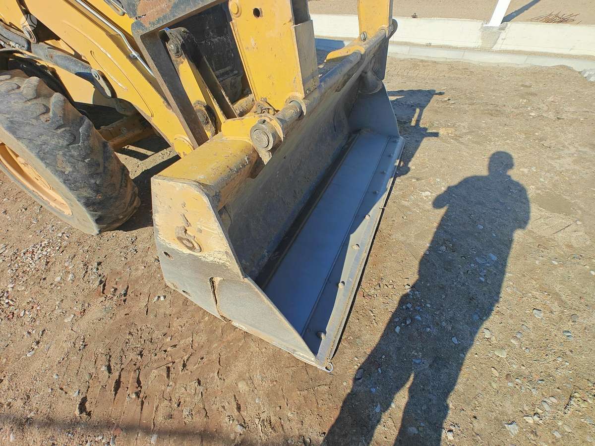 Caterpillar 428, экскаваторные погрузчики