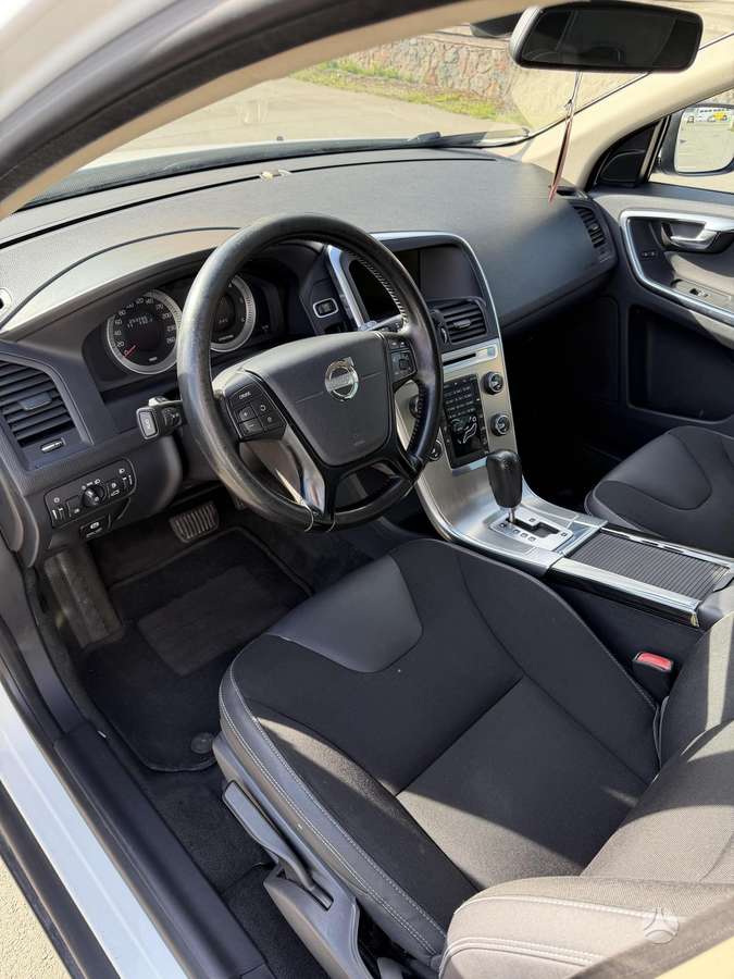 Volvo XC60 - 11