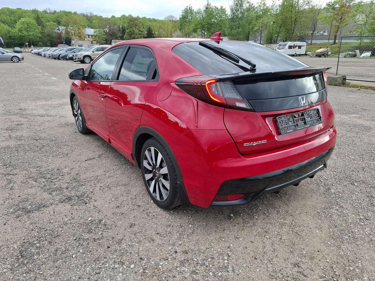 Honda Civic, 1.8 l., hatchback