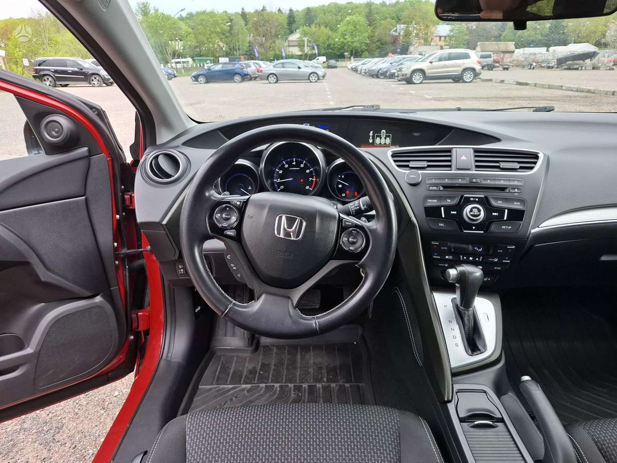 Honda Civic, 1.8 l., hatchback