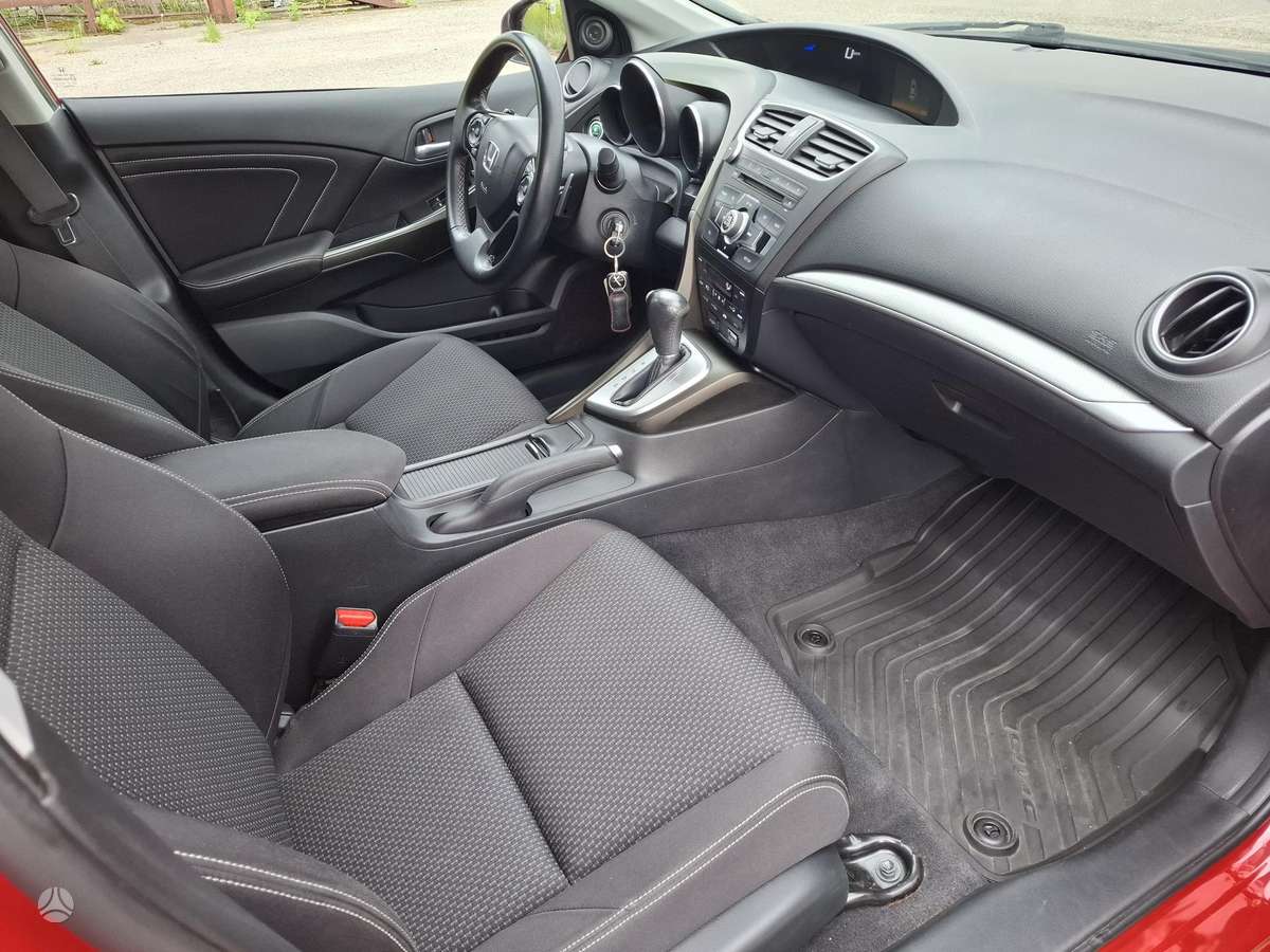 Honda Civic, 1.8 l., hatchback