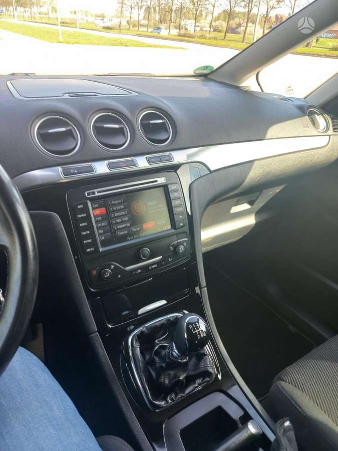 Ford S-MAX, cits