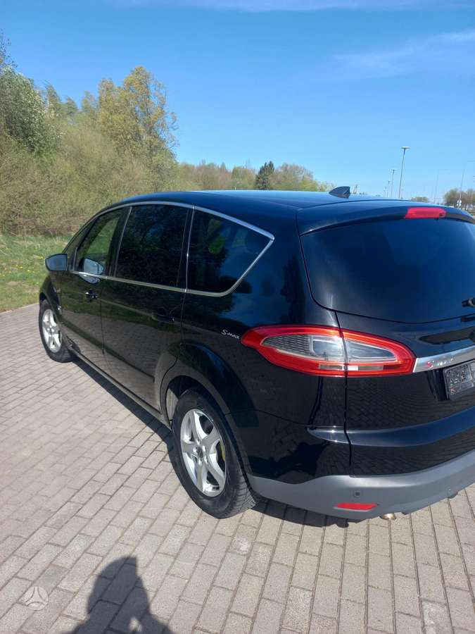 Ford S-MAX, cits