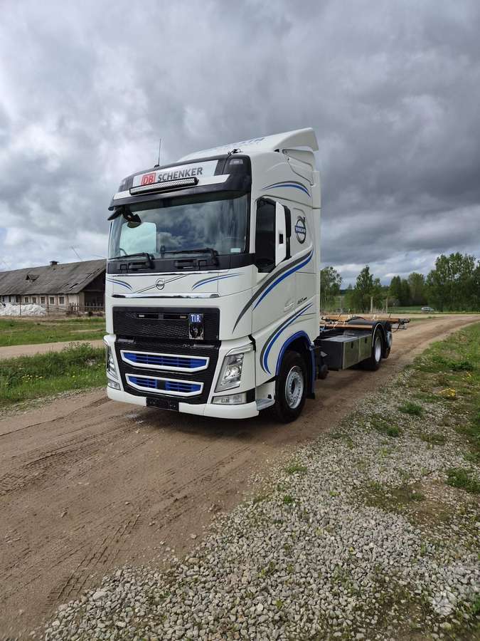 Volvo FH460, шасси