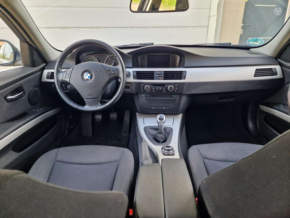 BMW 320, 2.0 l., Универсал