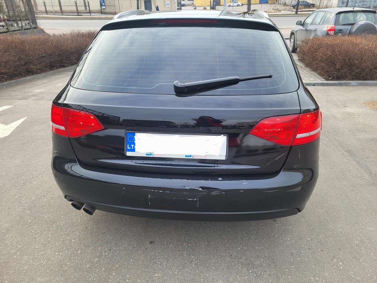 Audi A4, 1.8 l., Универсал