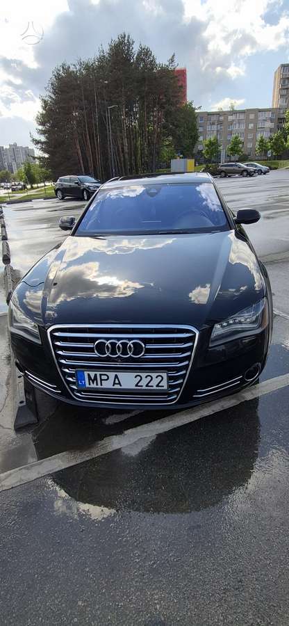 Audi A8, 4.0 l., Седан