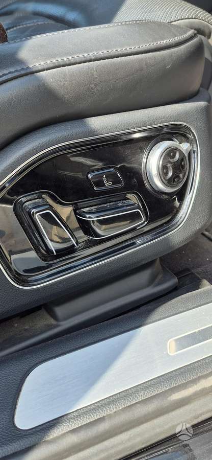 Audi A8, 4.0 l., Седан