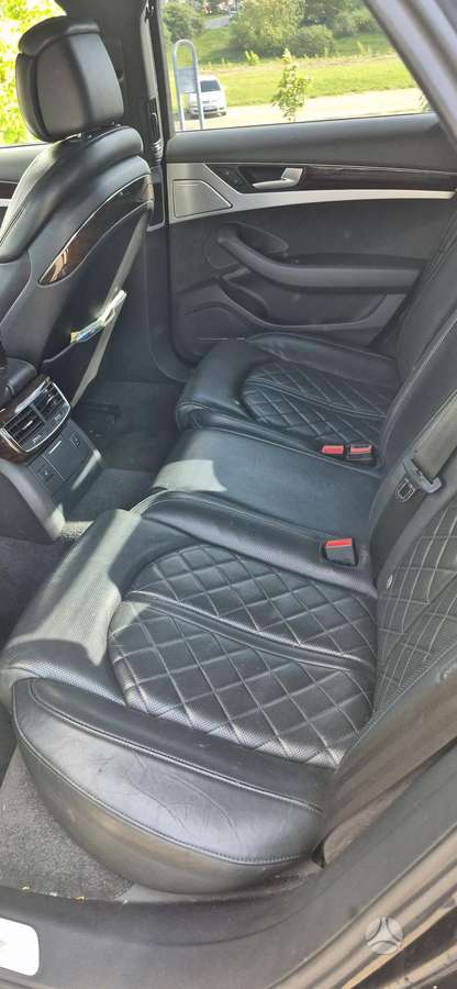 Audi A8, 4.0 l., Седан