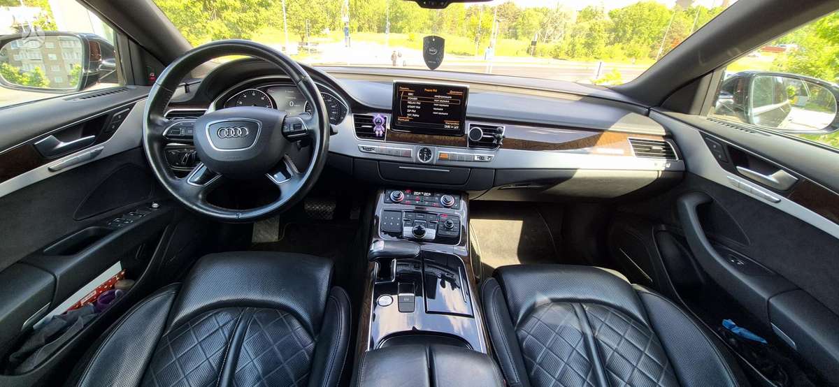 Audi A8, 4.0 l., Седан