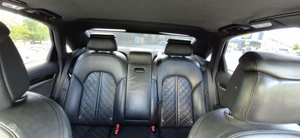 Audi A8, 4.0 l., Седан