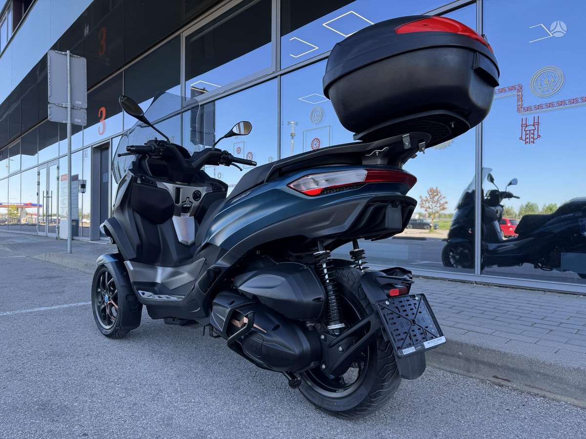 Piaggio MP3 530cc, scooters / mopeds