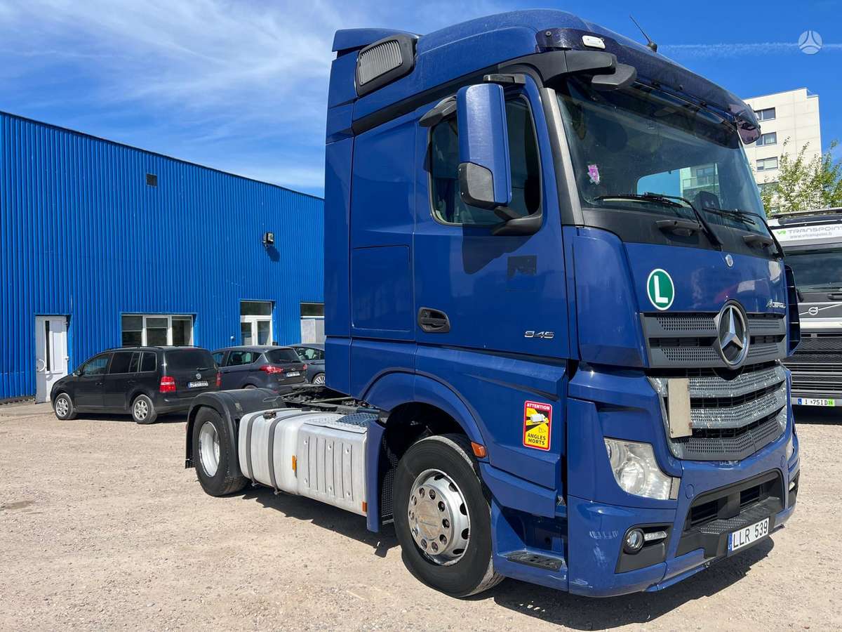 Mercedes-Benz Actros 1845, double sleeper