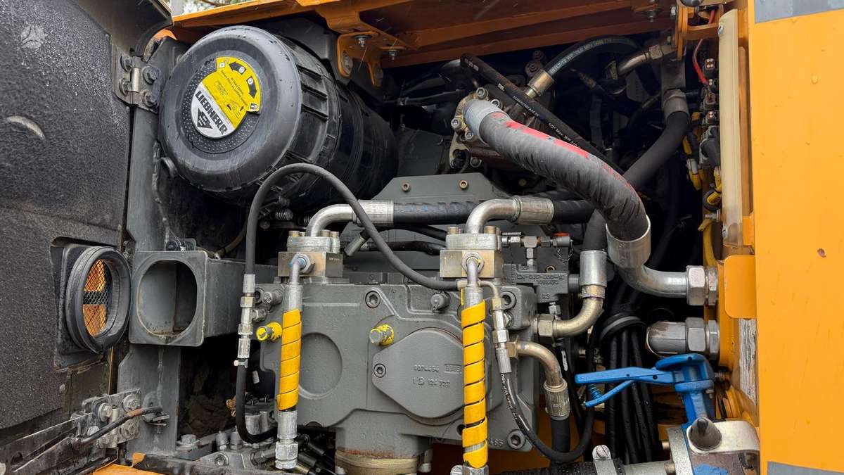 Liebherr R916 LC LITRONIC, ekskavatoriai