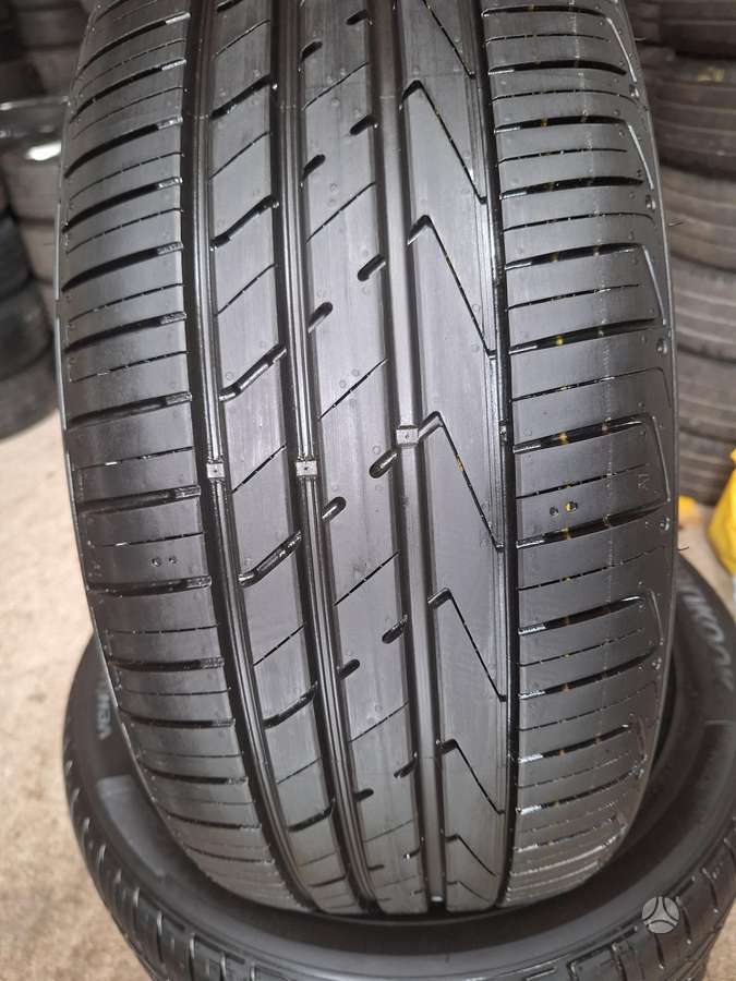 Hankook, summer 235/50 R19