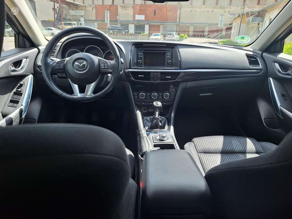 Mazda 6, 2.2 l., Седан