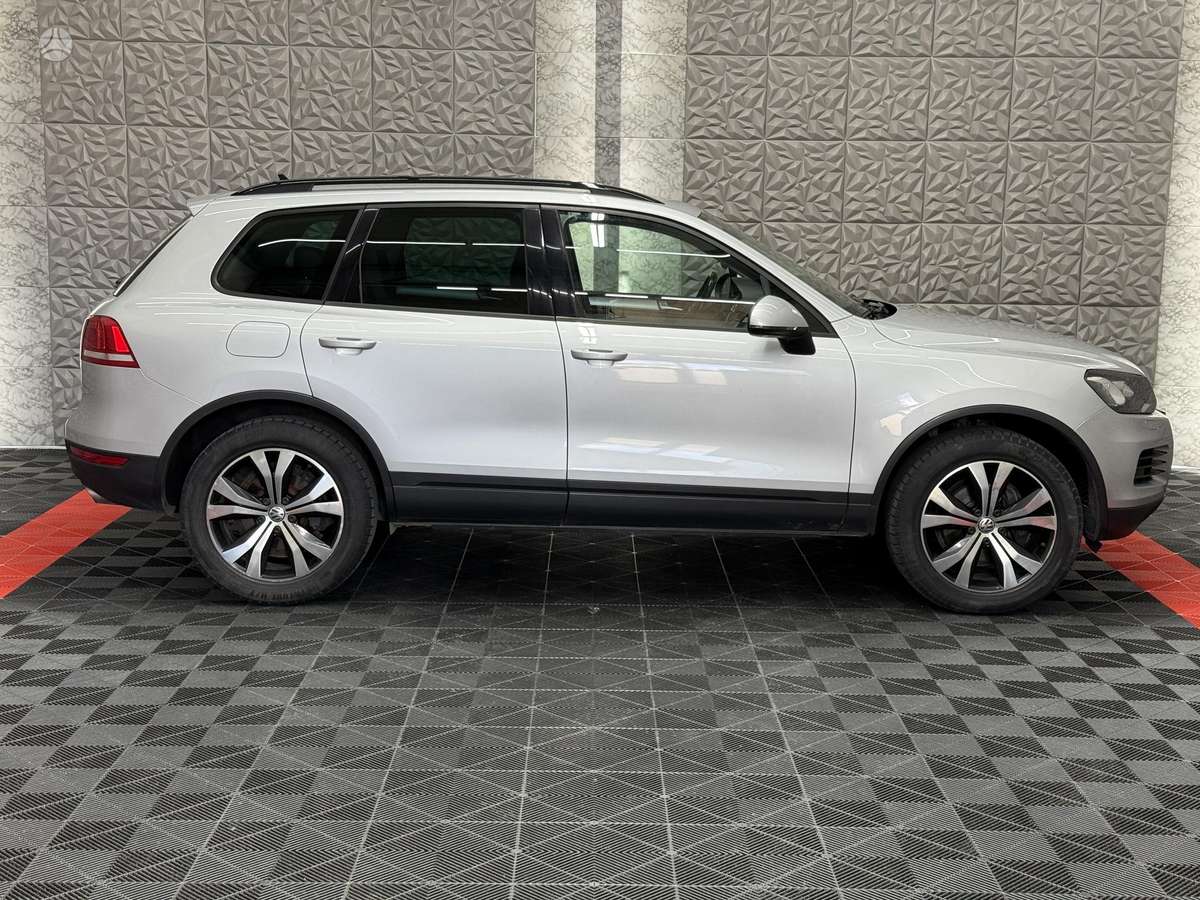 Volkswagen Touareg - 4