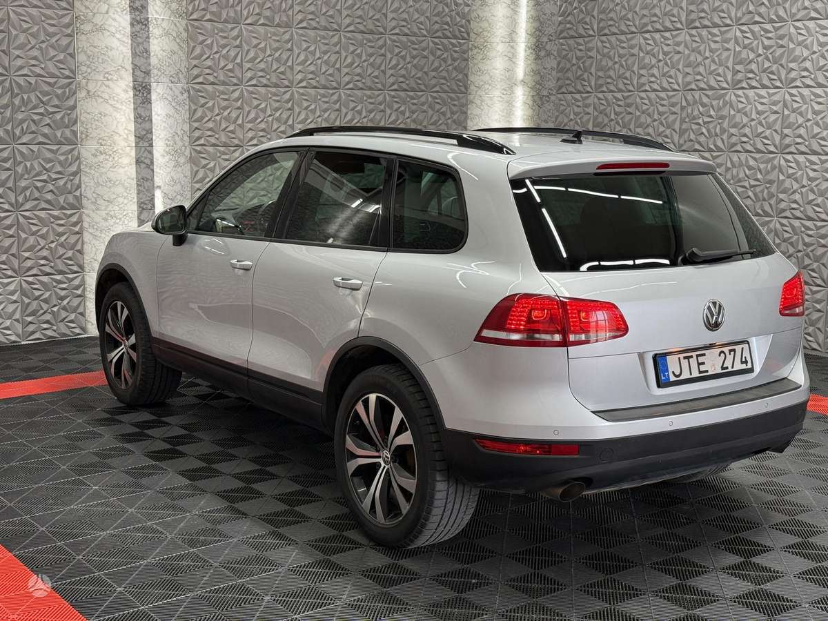 Volkswagen Touareg - 6