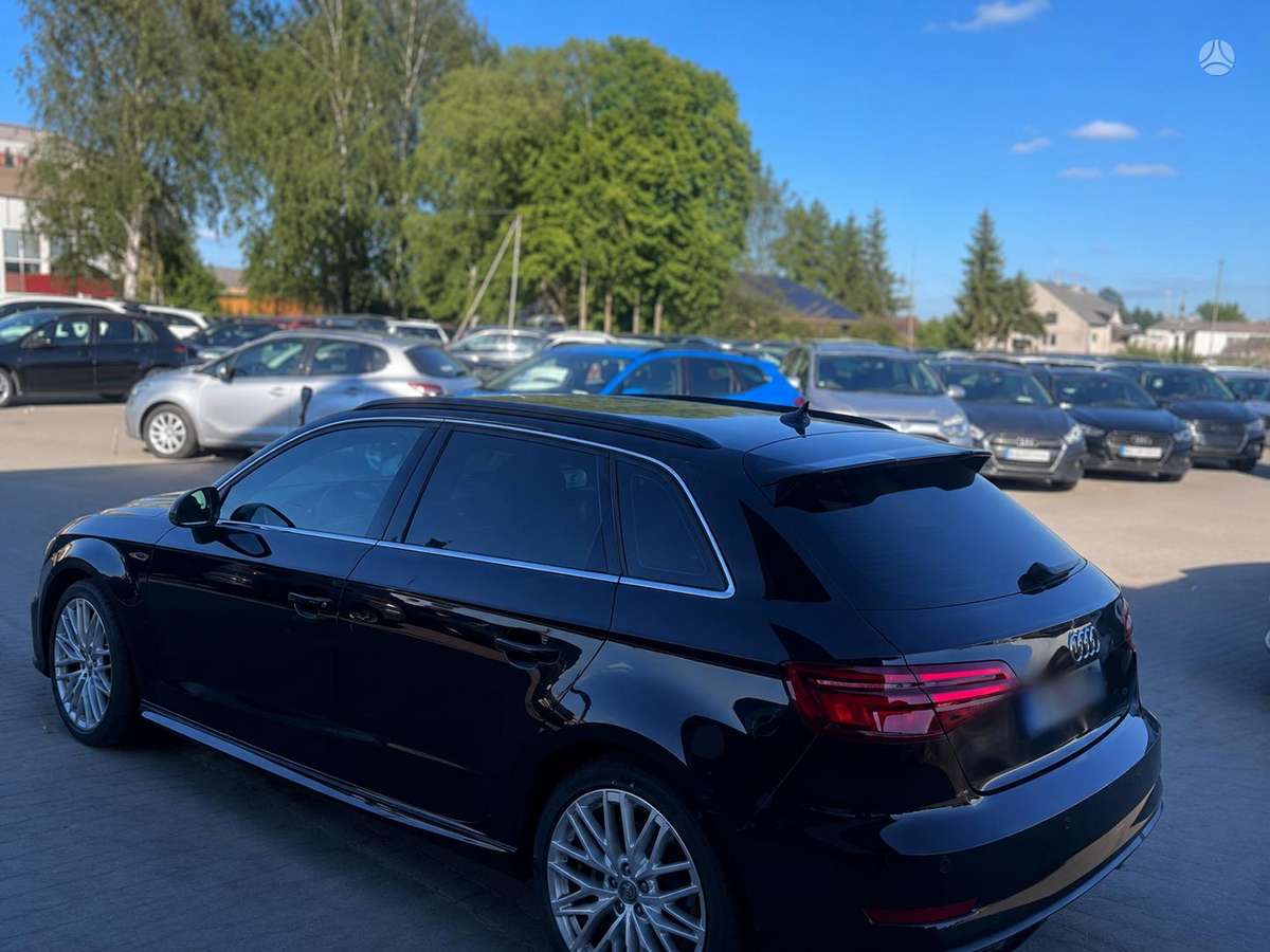 Audi A3, 1.6 l., hatchback