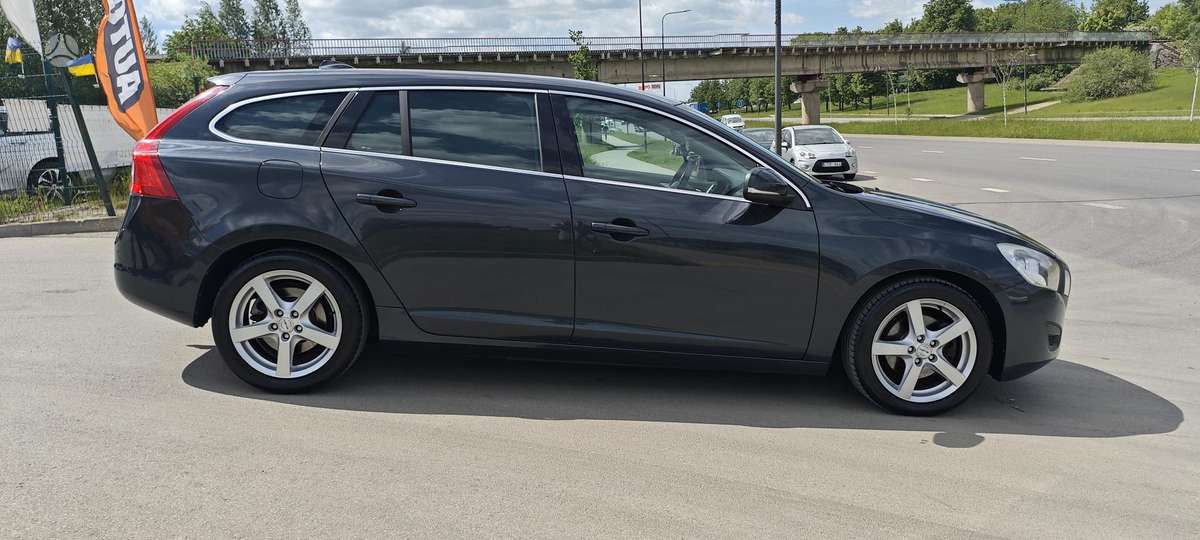 Volvo V60, 2.0 l., Универсал