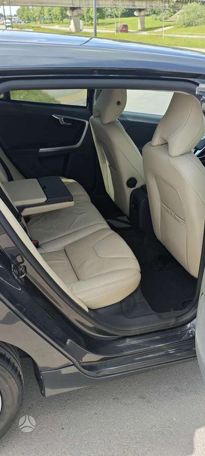 Volvo V60, 2.0 l., Универсал