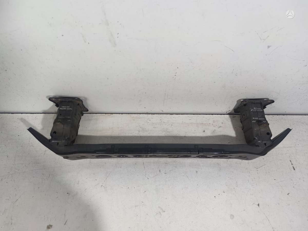 Ford C-MAX bumper reinforcement, fenders