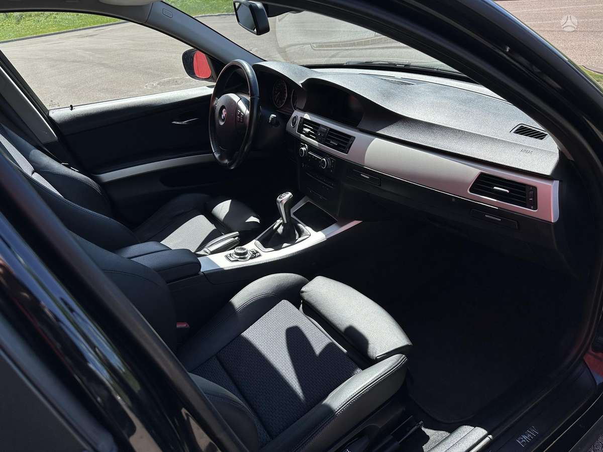 BMW 320, 2.0 l., wagon