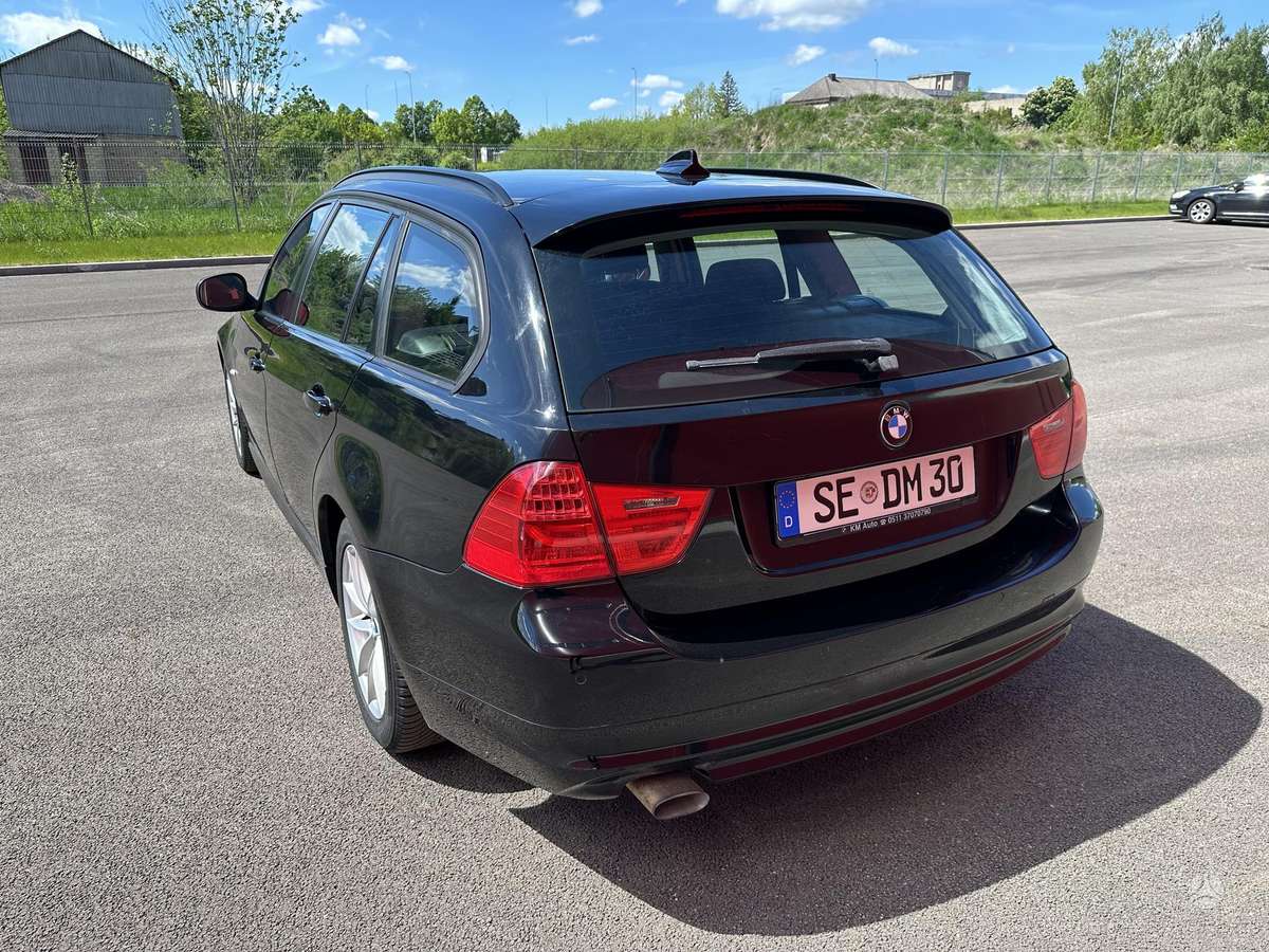 BMW 320, 2.0 l., wagon