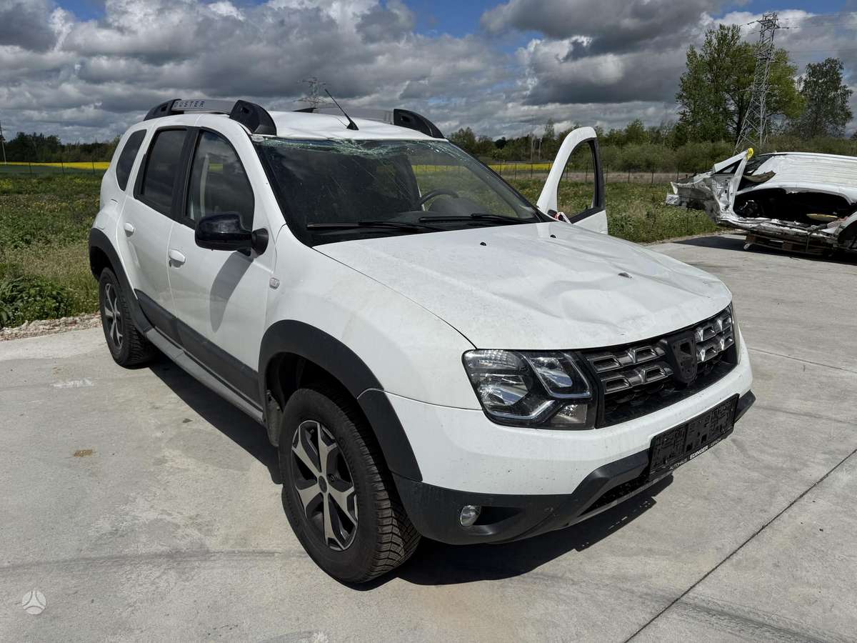 Dacia Duster dalimis. Dacia duster dalimis