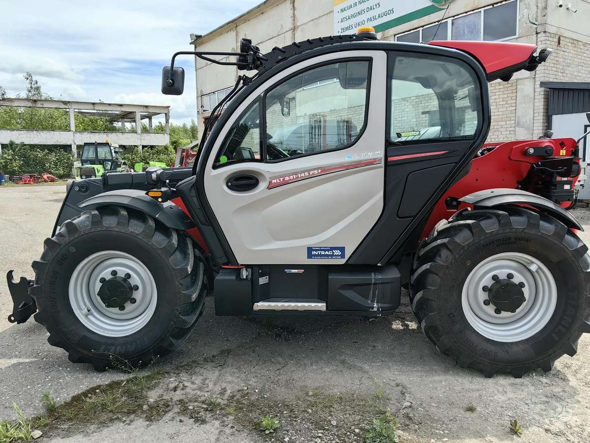 Manitou MLT 841-145 PS+ PLATINUM, self-propelled loaders