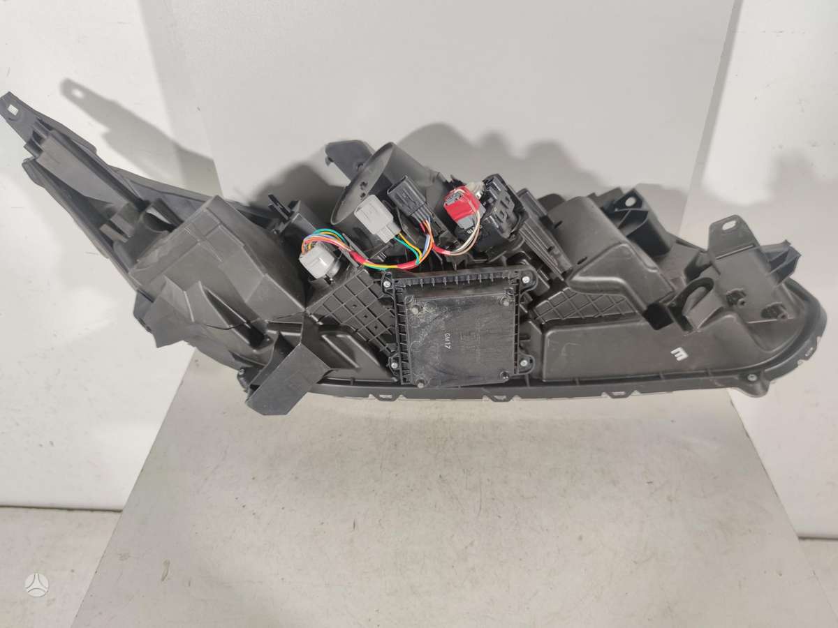 Mitsubishi Eclipse Cross lights