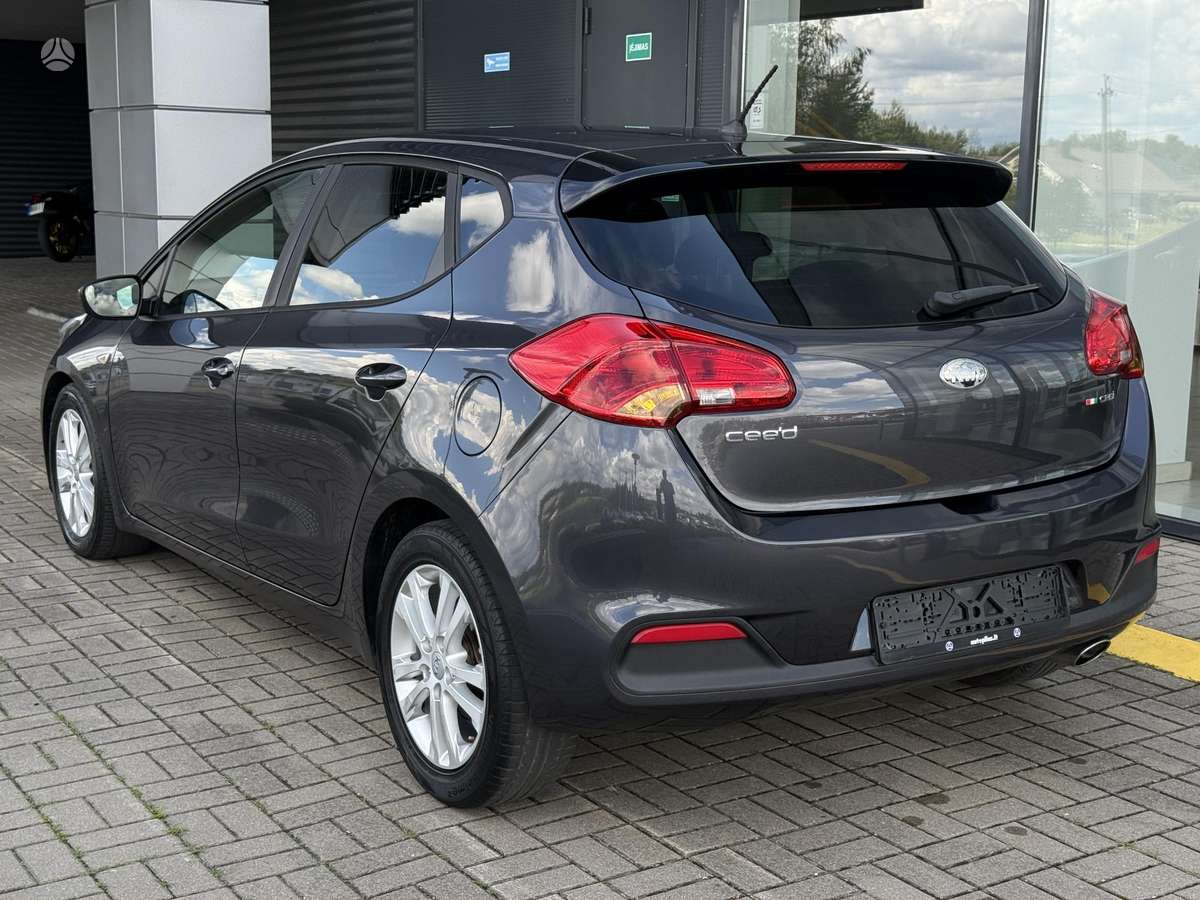 Kia Ceed, 1.6 l., hatchback