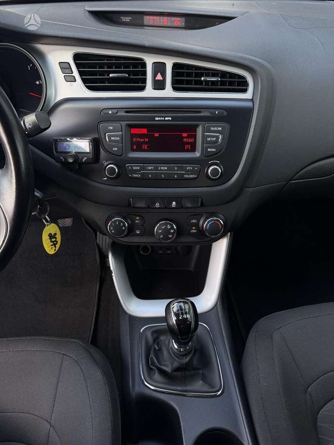 Kia Ceed, 1.6 l., hatchback