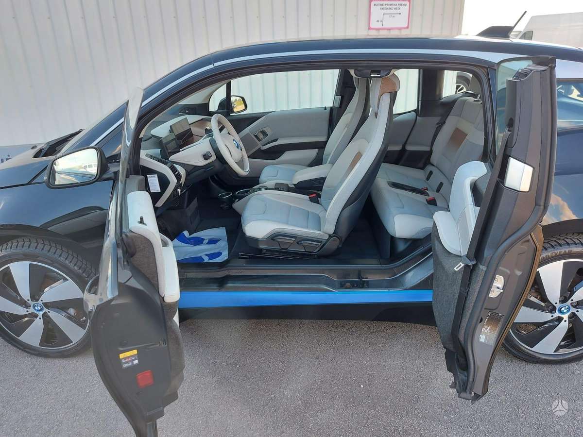 BMW i3, 42 kWh, hatchback