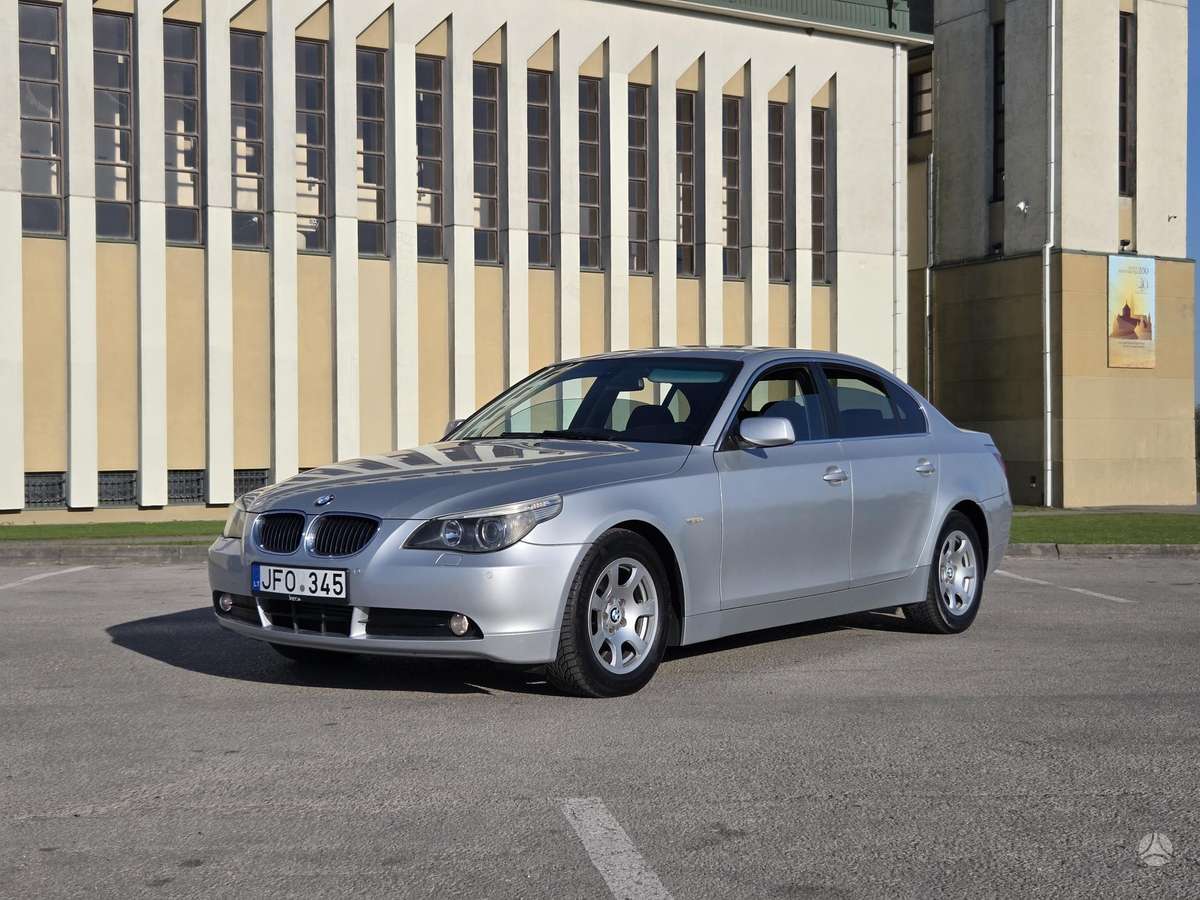 BMW 523, 2.5 l., Седан