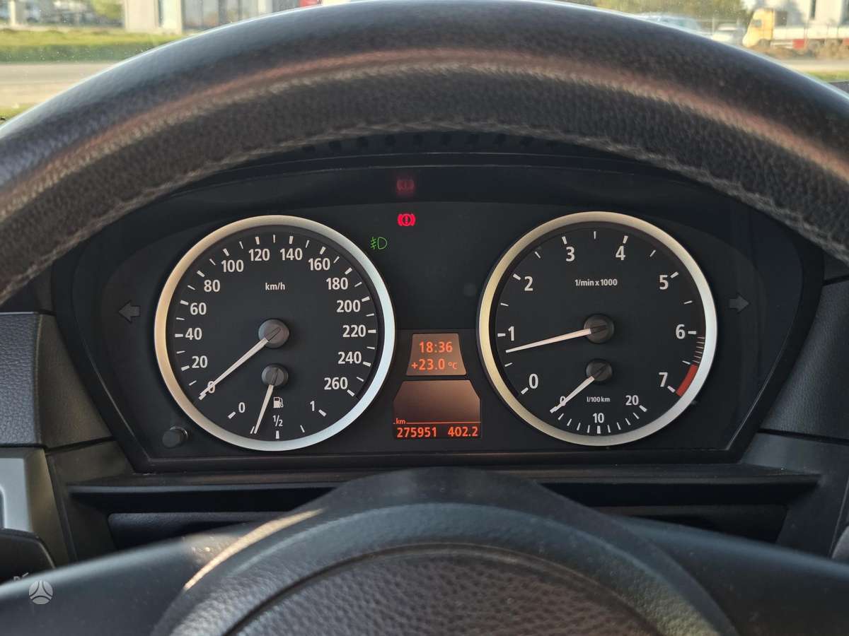 BMW 523, 2.5 l., Седан
