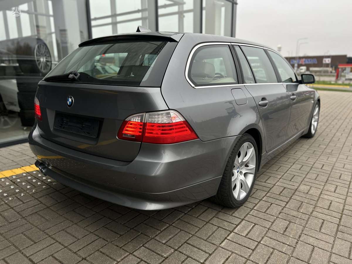 BMW 535, 3.0 l., wagon