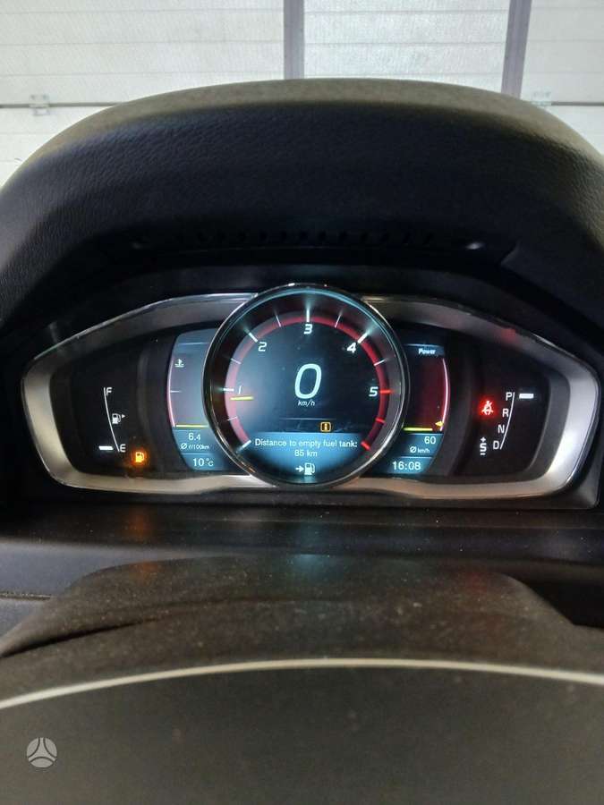 Volvo V70 dalimis. Europa