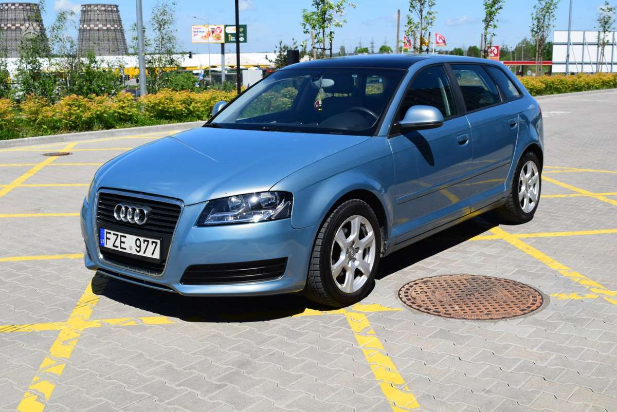 Audi A3, 1.6 l., hatchback
