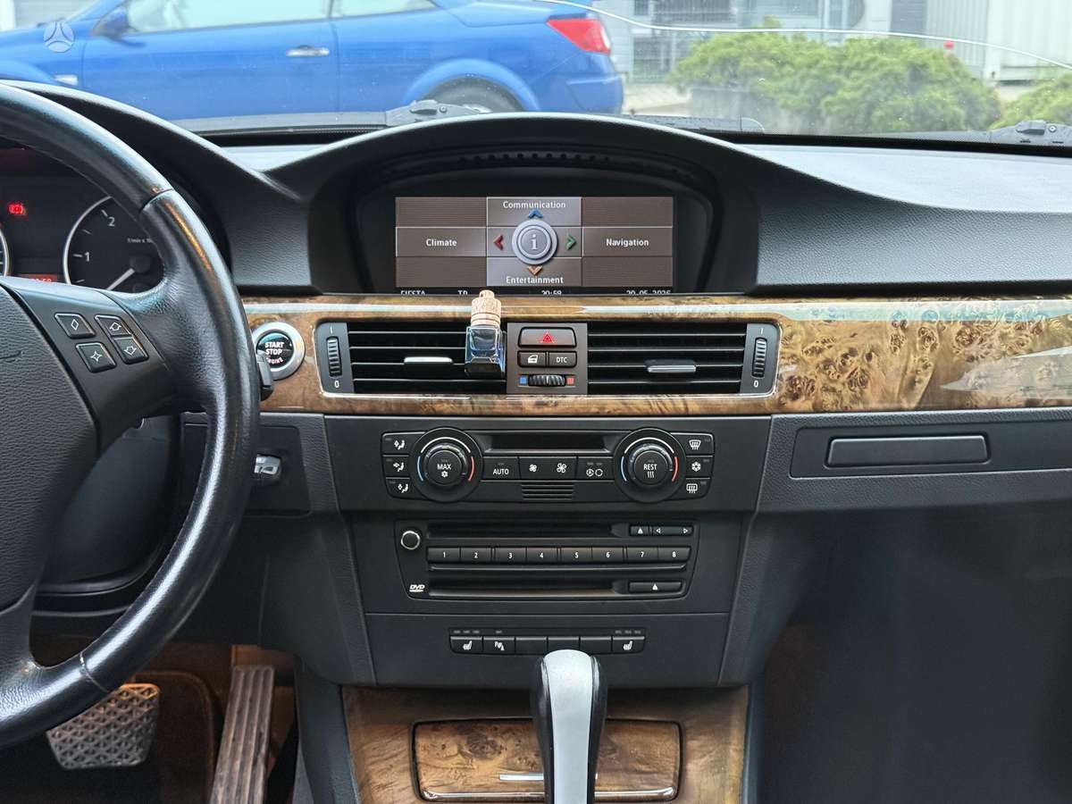 BMW 320, 2.0 l., Универсал
