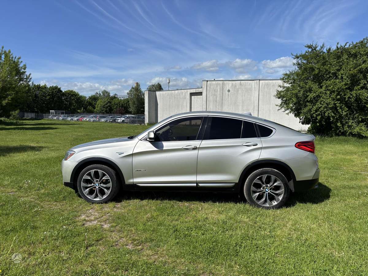 BMW X4, 2.0 l., off-road / crossover