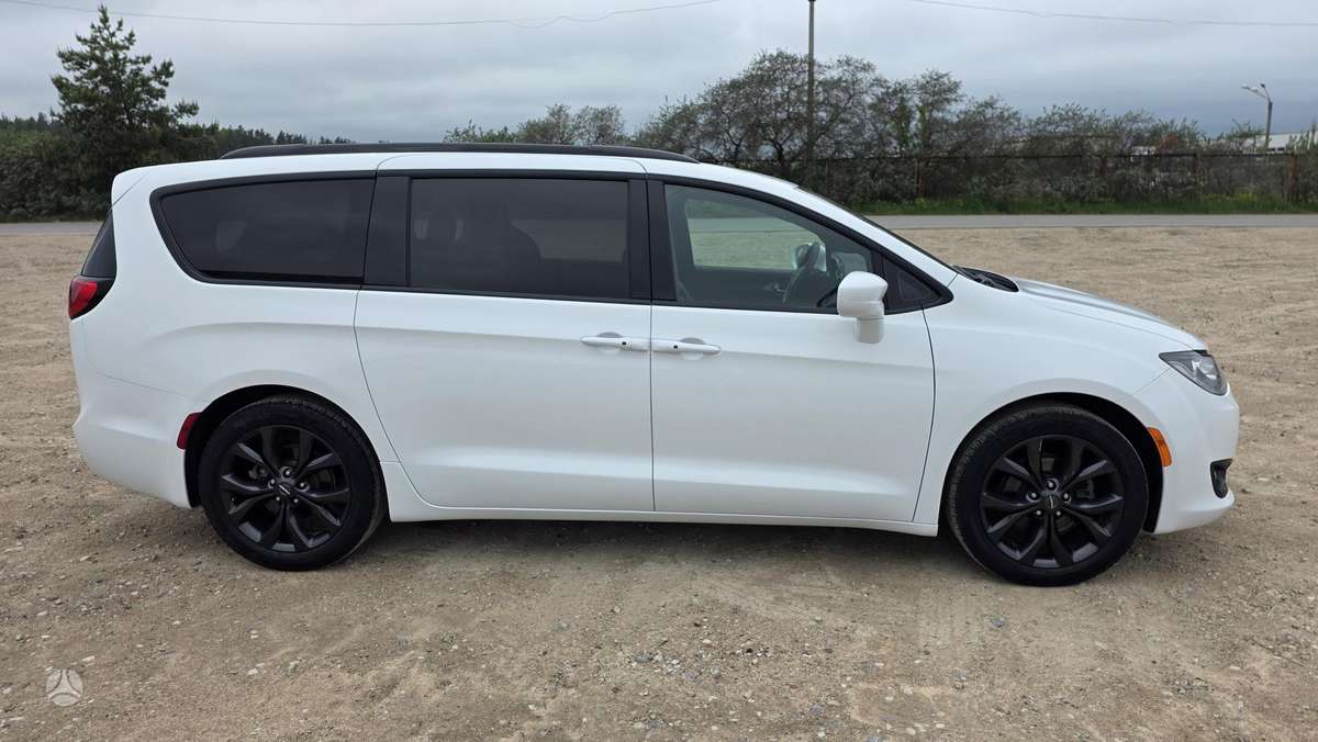 Chrysler Pacifica, 3.6 l., Минивэн