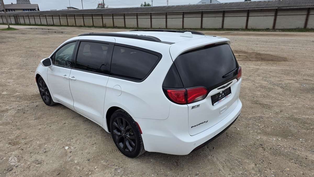 Chrysler Pacifica, 3.6 l., Минивэн