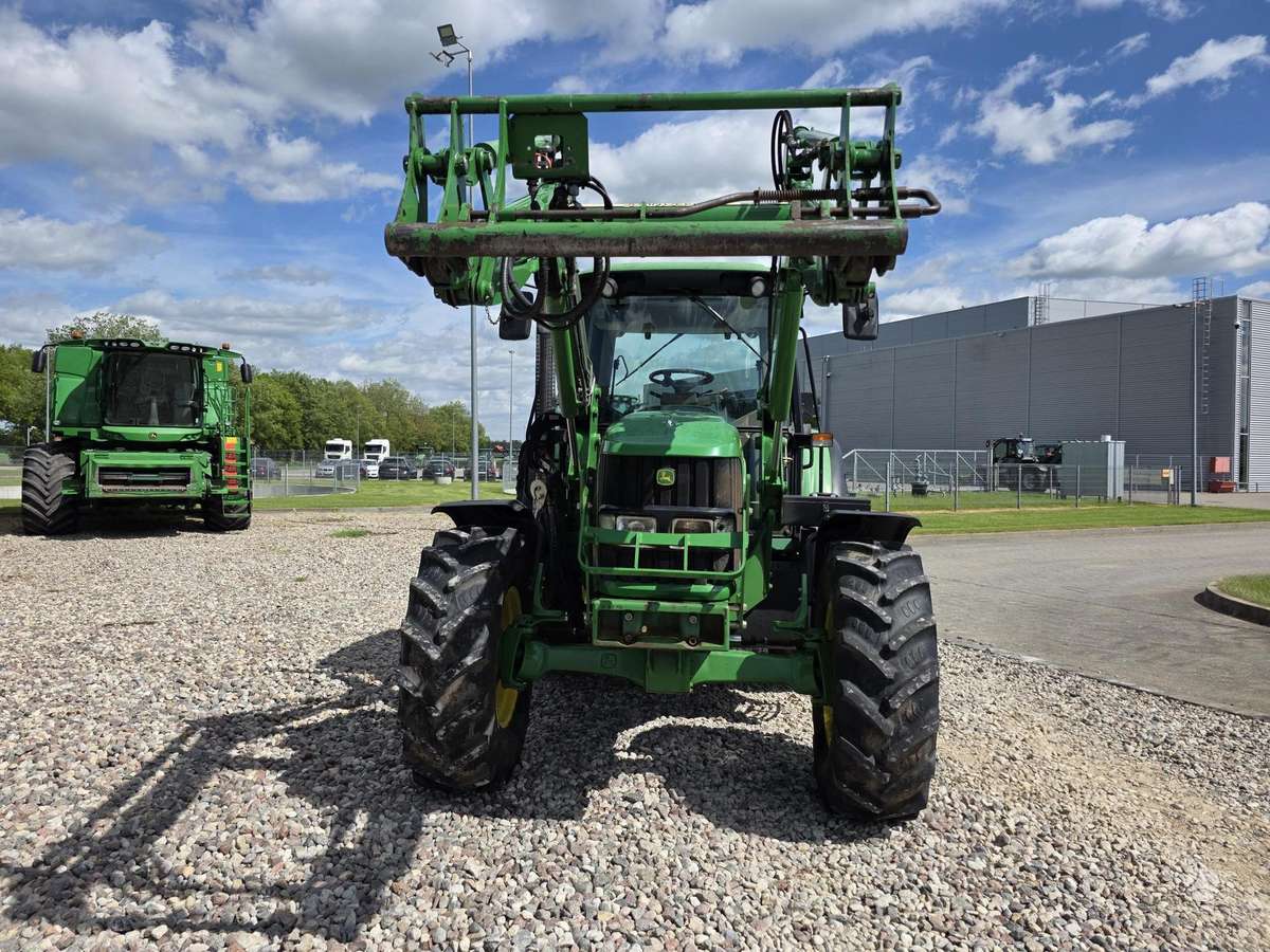 John Deere 6330, tractors