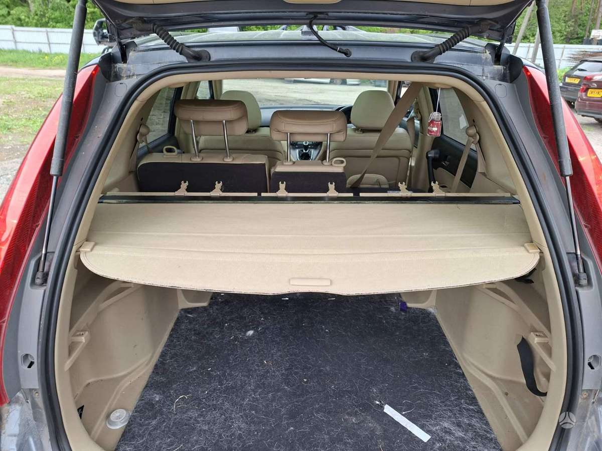 Honda CR-V rezerves daļās. Engine code n22b3 color code nh684px