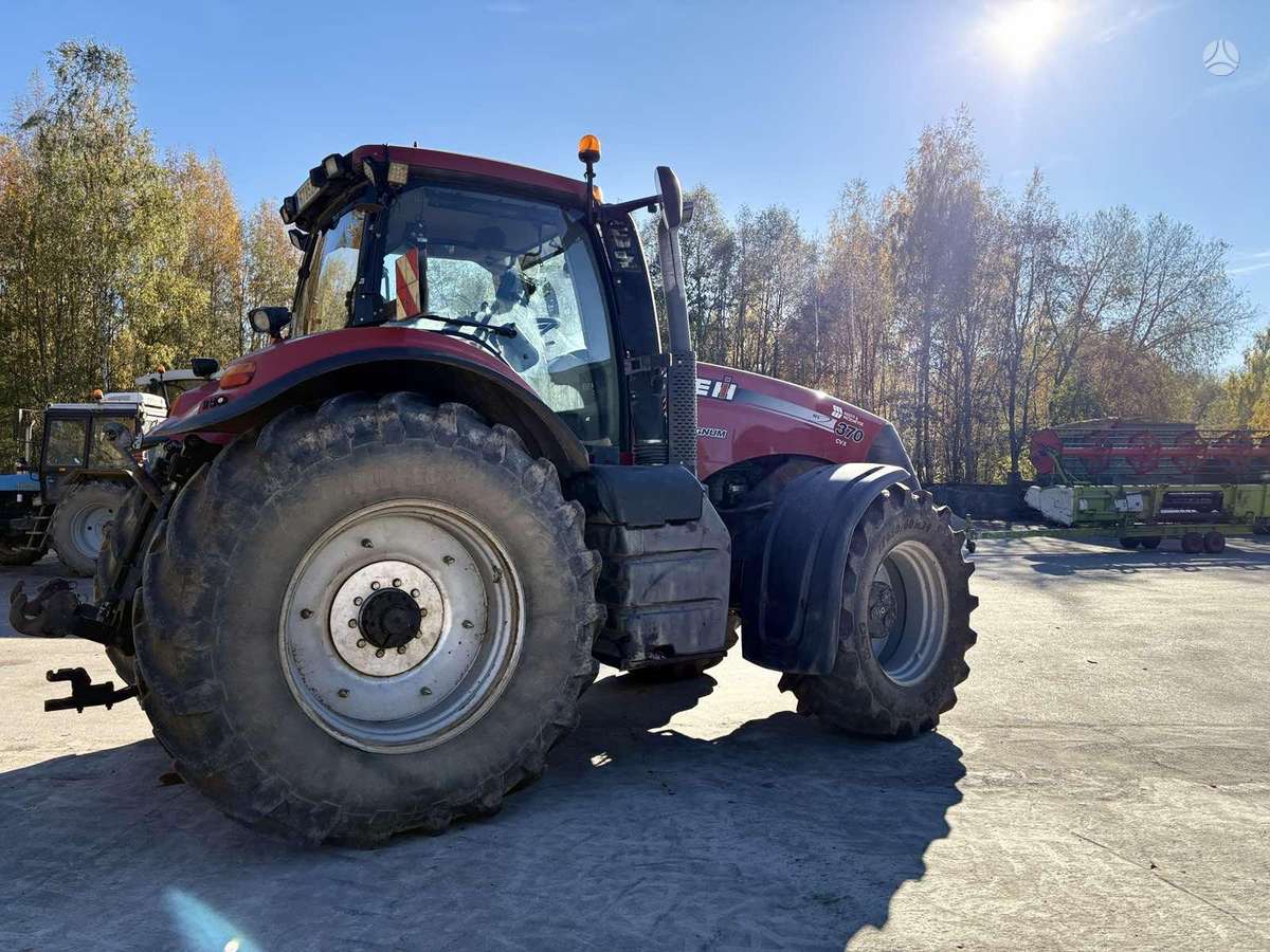 Case-IH CVX 370, тракторы