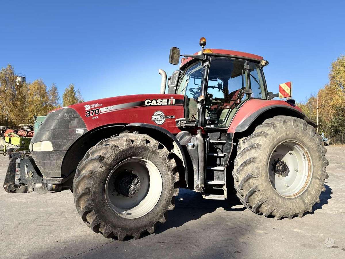 Case-IH CVX 370, tractors